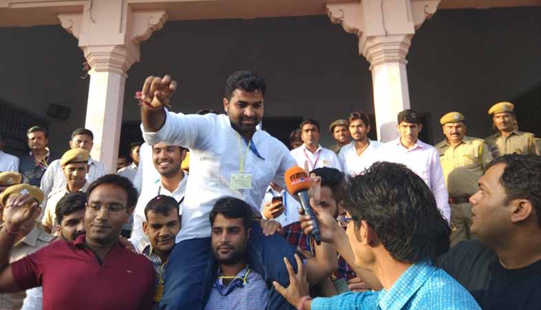 pawan yadav after being elected rajasthan university