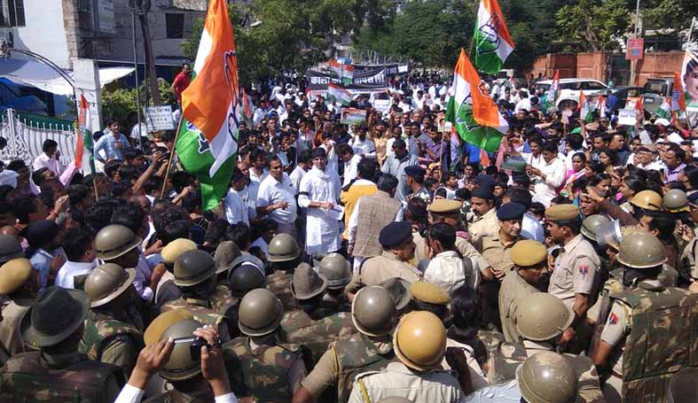 Congress protest against the bill that sheilds public servants in Rajasthan