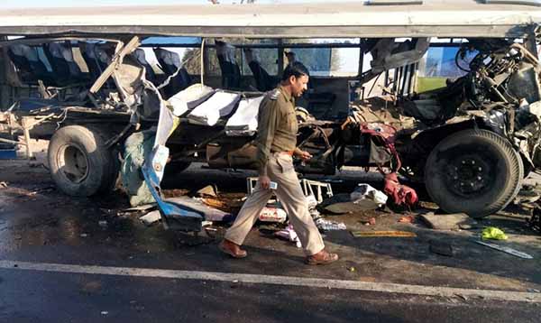 fatehpur bus accident