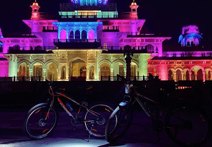 Night cycling in Jaipur 